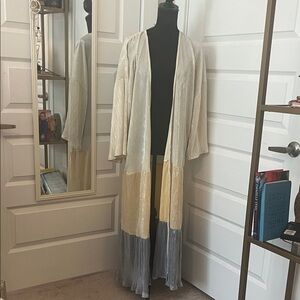Anthropologie Cream and Gray Color Block Cape